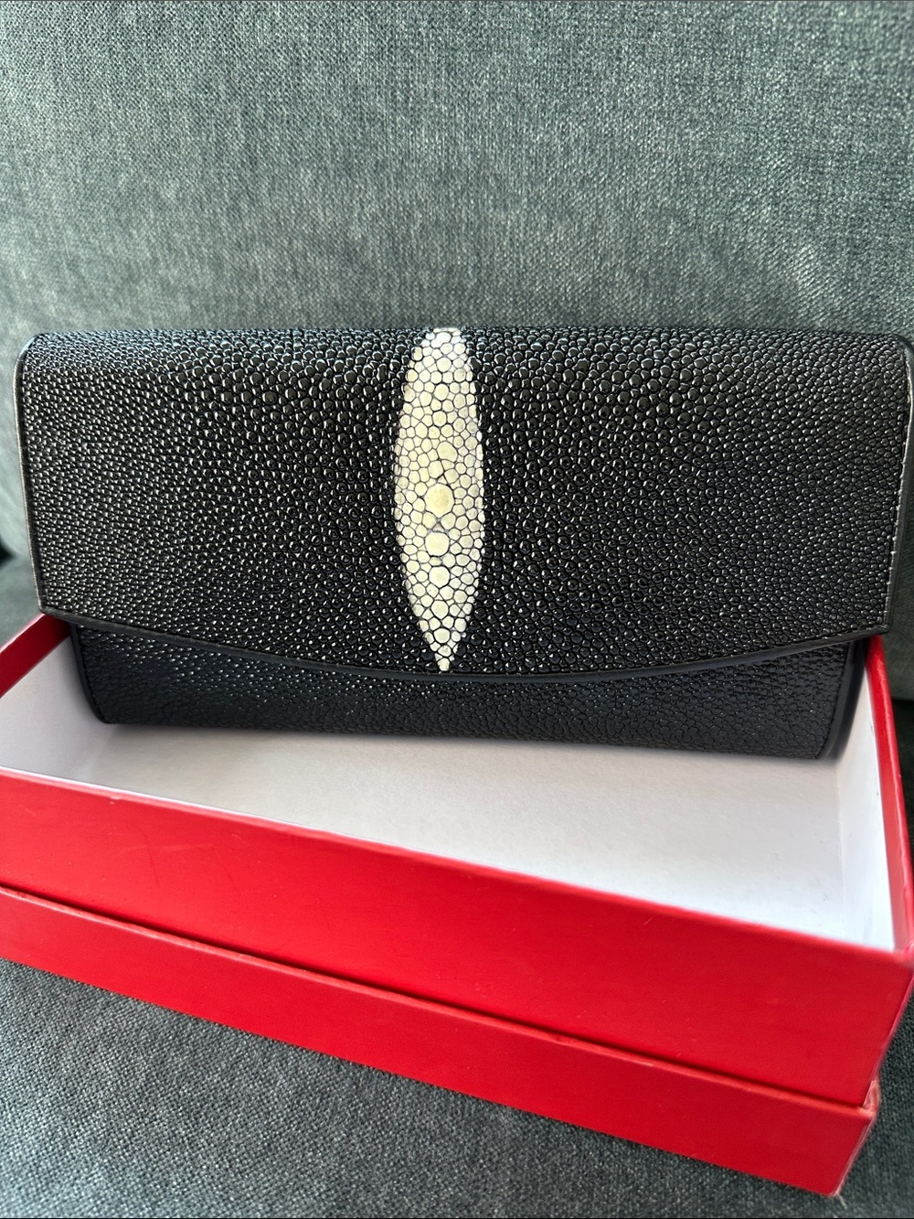 Black Stingray-Texture Clutch with Ivory Accent